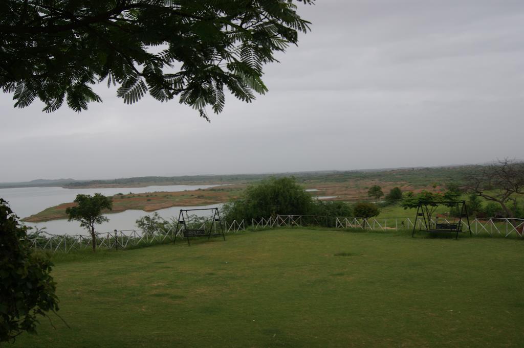 Kutch Safari Lodge Бгудж Екстер'єр фото